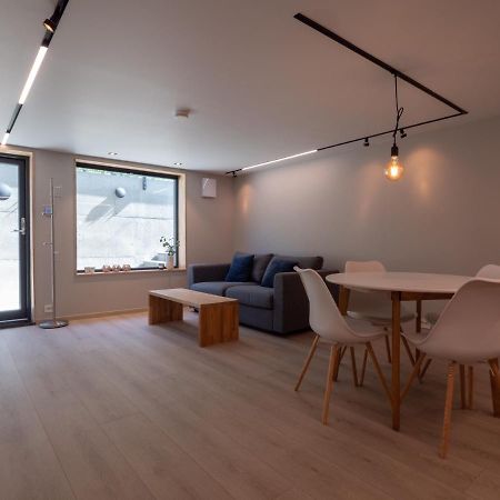 Tastefull And Modern Apartment With Parking Tromsø Exterior foto